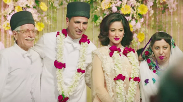 RUSTOM MOVIE REVIEW